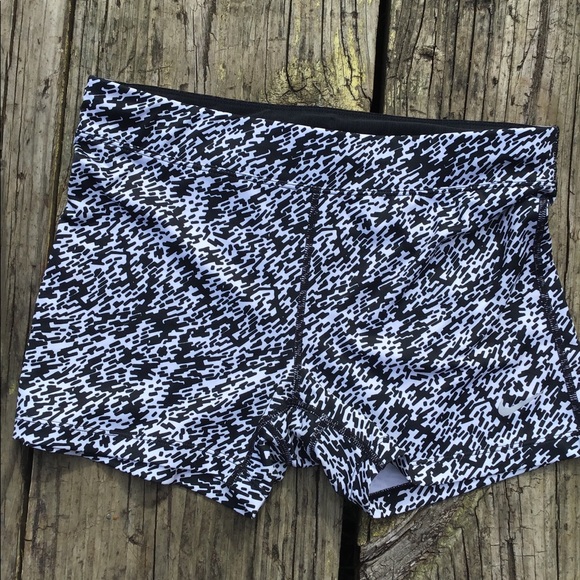 Nike 3” Pronto Essentials Running Shorts - Picture 3 of 6